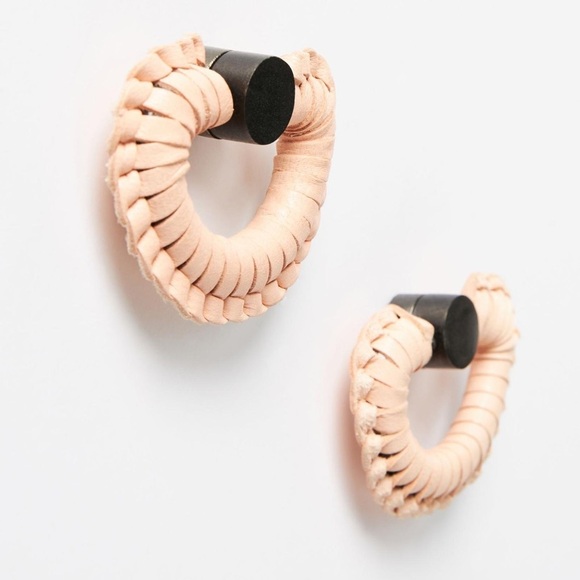 ANTHROPOLOGIE Set of 4 Megan Leather Drawer Pulls Knobs - Picture 2 of 8